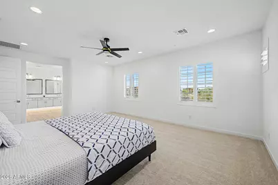 21318 N 58th Street, Phoenix, AZ 85054 - Photo 32