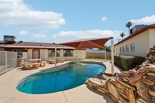 2923 W Windrose Dr, Phoenix, AZ 85029 - Photo 46