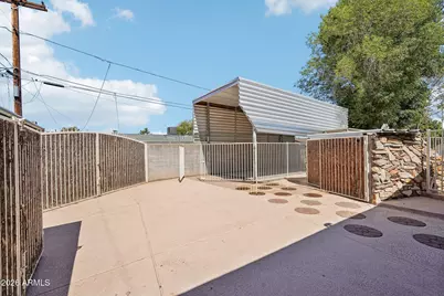 2923 W Windrose Drive, Phoenix, AZ 85029 - Photo 38