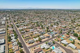 2923 W Windrose Dr, Phoenix, AZ 85029 - Photo 56