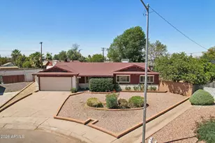 2923 W Windrose Dr, Phoenix, AZ 85029 - Photo 10