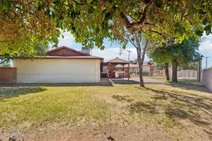 2923 W Windrose Dr, Phoenix, AZ 85029 - Photo 42
