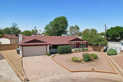 2923 W Windrose Drive, Phoenix, AZ 85029 - Photo 8