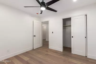 829 E Desert Park Lane, Phoenix, AZ 85020 - Photo 32