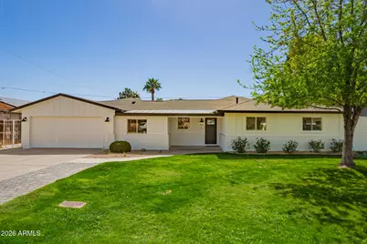 829 E Desert Park Lane, Phoenix, AZ 85020 - Photo 2