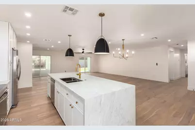 829 E Desert Park Lane, Phoenix, AZ 85020 - Photo 18