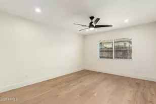 829 E Desert Park Ln, Phoenix, AZ 85020 - Photo 34