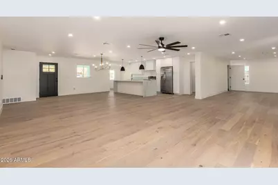 829 E Desert Park Lane, Phoenix, AZ 85020 - Photo 12