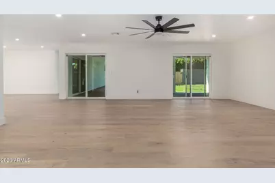 829 E Desert Park Lane, Phoenix, AZ 85020 - Photo 4