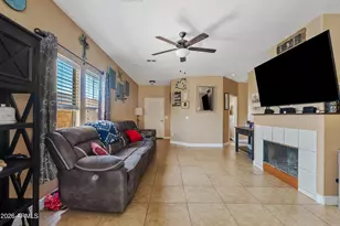 1002 S Slater Cir, Mesa, AZ 85206 - Photo 2