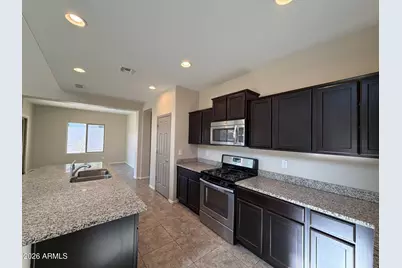 17164 W Hedgehog Place, Surprise, AZ 85387 - Photo 10