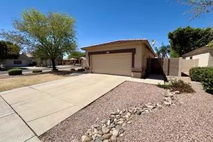 8234 W Salter Dr, Peoria, AZ 85382 - Photo 2