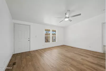 7130 N 68th Drive, Glendale, AZ 85303 - Photo 12