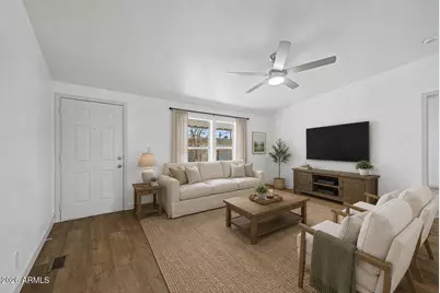 7130 N 68th Drive, Glendale, AZ 85303 - Photo 2