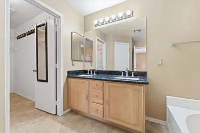 1646 E Alicia Drive, Phoenix, AZ 85042 - Photo 20