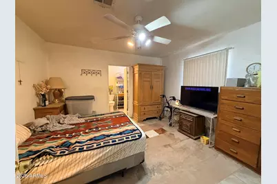 410 W 3rd Place, Eloy, AZ 85131 - Photo 16