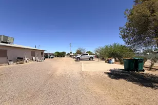 410 W 3rd Pl, Eloy, AZ 85131 - Photo 28