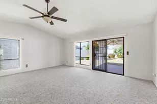 406 W Beverly Ln, Phoenix, AZ 85023 - Photo 10