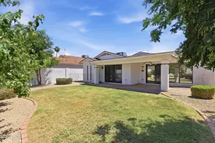 406 W Beverly Ln, Phoenix, AZ 85023 - Photo 20