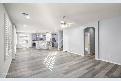 20652 N Donithan Way, Maricopa, AZ 85138 - Photo 6