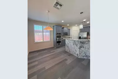 20652 N Donithan Way, Maricopa, AZ 85138 - Photo 4