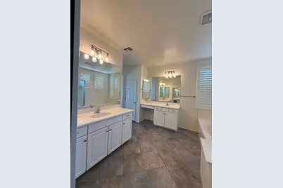 20652 N Donithan Way, Maricopa, AZ 85138 - Photo 12