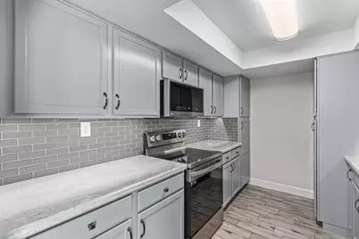 3825 E Camelback Road #Unit 137, Phoenix, AZ 85018 - Photo 8
