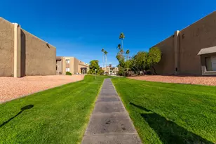 3825 E Camelback Rd, Phoenix, AZ 85018 - Photo 18