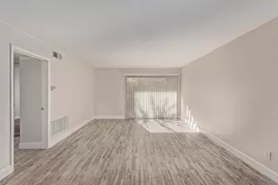 3825 E Camelback Rd, Phoenix, AZ 85018 - Photo 4