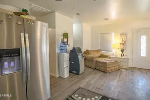 1613 S 5th St, Phoenix, AZ 85004 - Photo 14