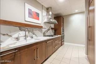 2211 E Camelback Rd, Phoenix, AZ 85016 - Photo 38