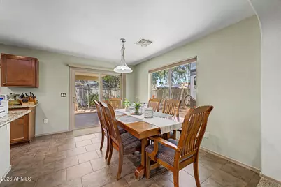 10622 W Angels Lane, Peoria, AZ 85383 - Photo 12