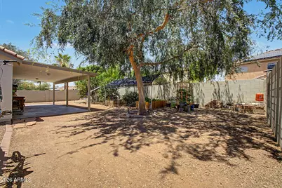 10622 W Angels Lane, Peoria, AZ 85383 - Photo 6