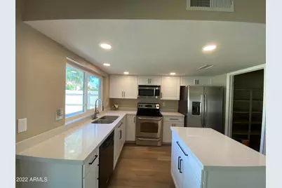 2046 S Emerson, Mesa, AZ 85210 - Photo 8