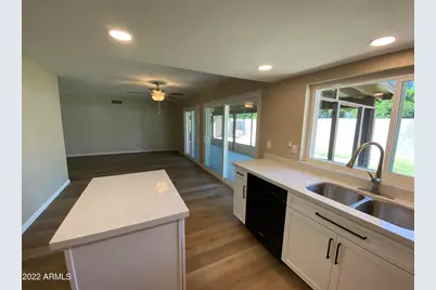 2046 S Emerson, Mesa, AZ 85210 - Photo 16