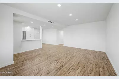 3209 W Becker Lane, Phoenix, AZ 85029 - Photo 14