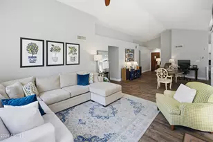 4127 E Becker Ln, Phoenix, AZ 85028 - Photo 22