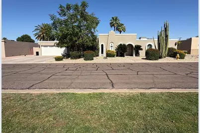 10849 N 45th Place, Phoenix, AZ 85028 - Photo 1