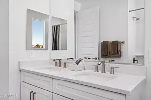 27427 N 69th Ln, Peoria, AZ 85383 - Photo 4
