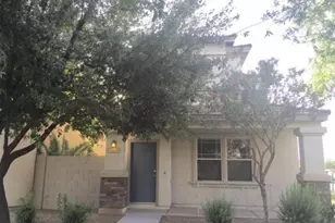 1570 S Owl Dr, Gilbert, AZ 85296 - Photo 1