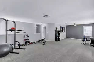 907 S Henry Ln, Gilbert, AZ 85296 - Photo 16