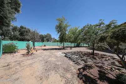 17102 W Saguaro Lane, Surprise, AZ 85388 - Photo 54