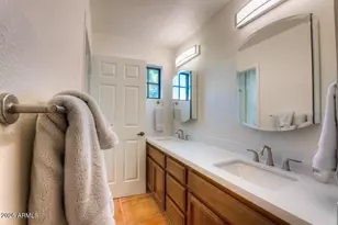 6139 N 28th Pl N, Phoenix, AZ 85016 - Photo 12