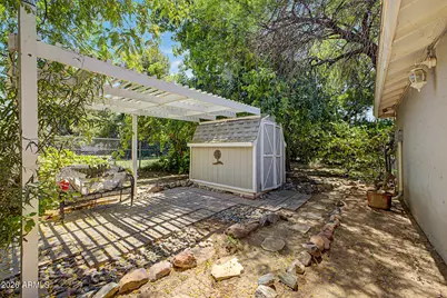 4015 W Topeka Drive, Glendale, AZ 85308 - Photo 34
