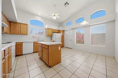 18227 N 49th Parkway, Glendale, AZ 85308 - Photo 2