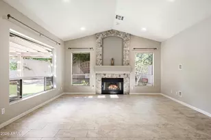 722 W Kelton Ln, Phoenix, AZ 85023 - Photo 10