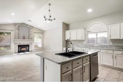 722 W Kelton Lane, Phoenix, AZ 85023 - Photo 8