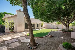 722 W Kelton Ln, Phoenix, AZ 85023 - Photo 2
