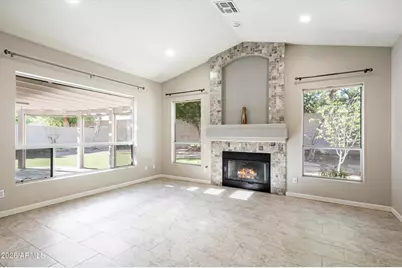 722 W Kelton Lane, Phoenix, AZ 85023 - Photo 12