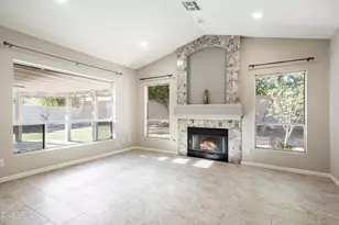 722 W Kelton Ln, Phoenix, AZ 85023 - Photo 12